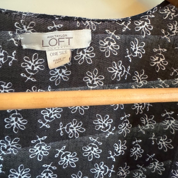 Ann Taylor Loft ruana kimono - Picture 2 of 7